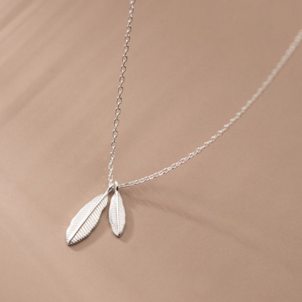 Leaf Minimalist Necklace